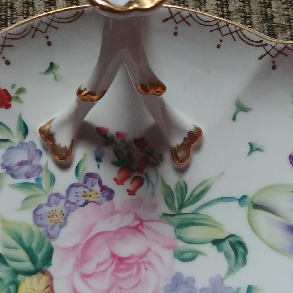 Pretty handled h.p. floral tray hand painted. - Picture 6 of 13